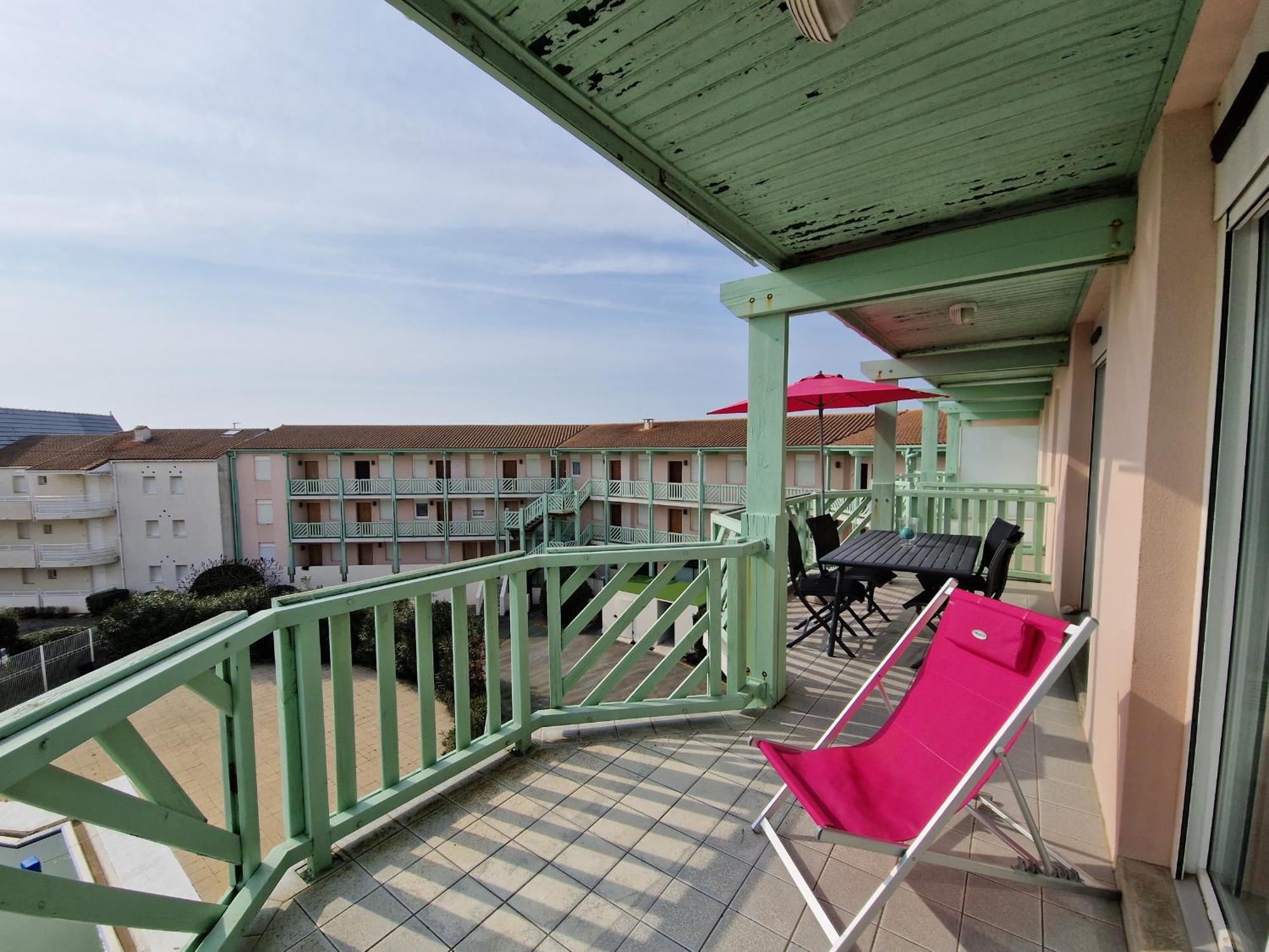 Appartement Avec Piscine, Tennis & Balcon, Centre-Ville Chatelaillon-Plage, 6 Pers, 2 Ch - Fr-1-706-17 Châtelaillon-Plage Exterior foto