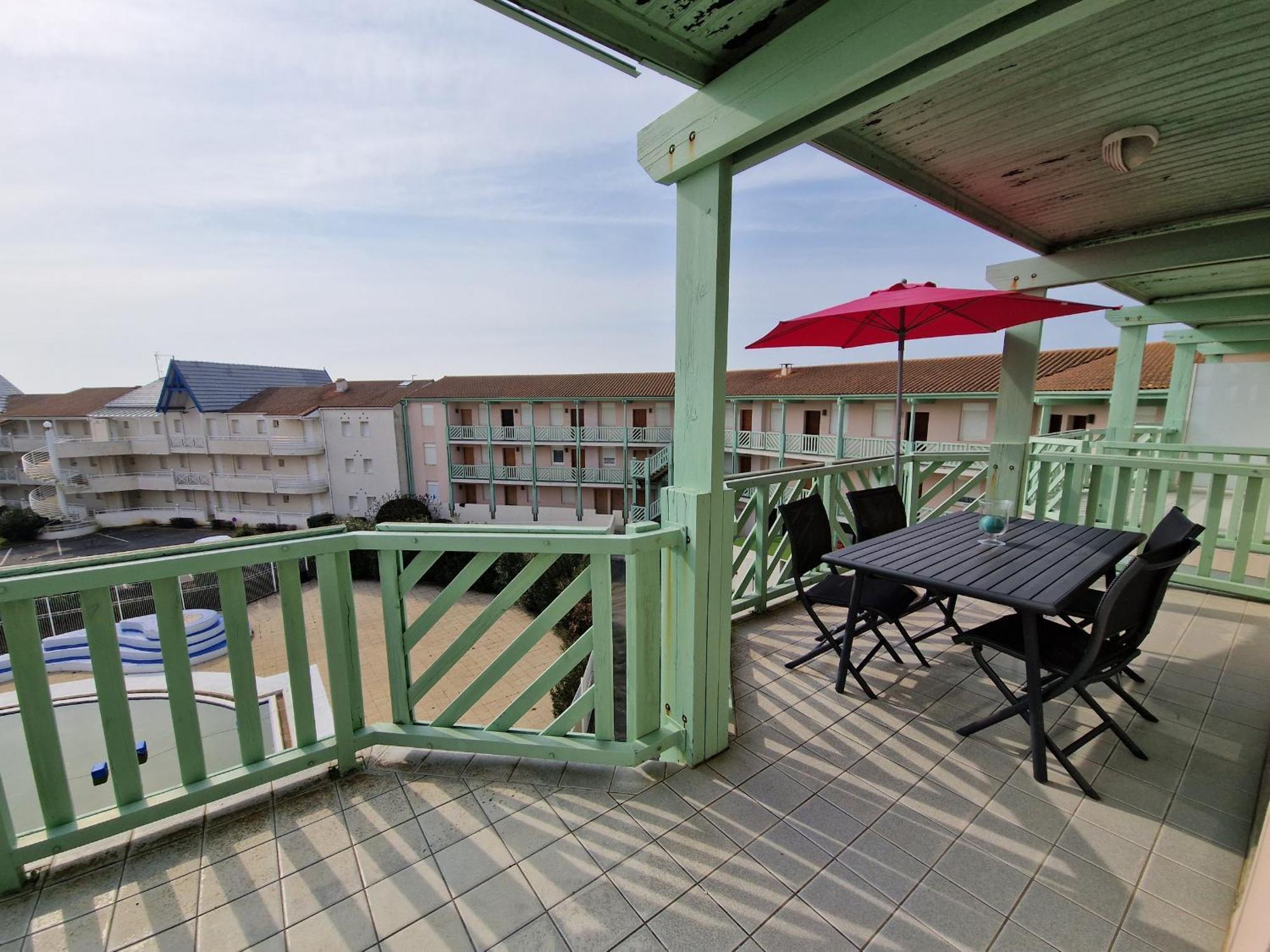 Appartement Avec Piscine, Tennis & Balcon, Centre-Ville Chatelaillon-Plage, 6 Pers, 2 Ch - Fr-1-706-17 Châtelaillon-Plage Exterior foto